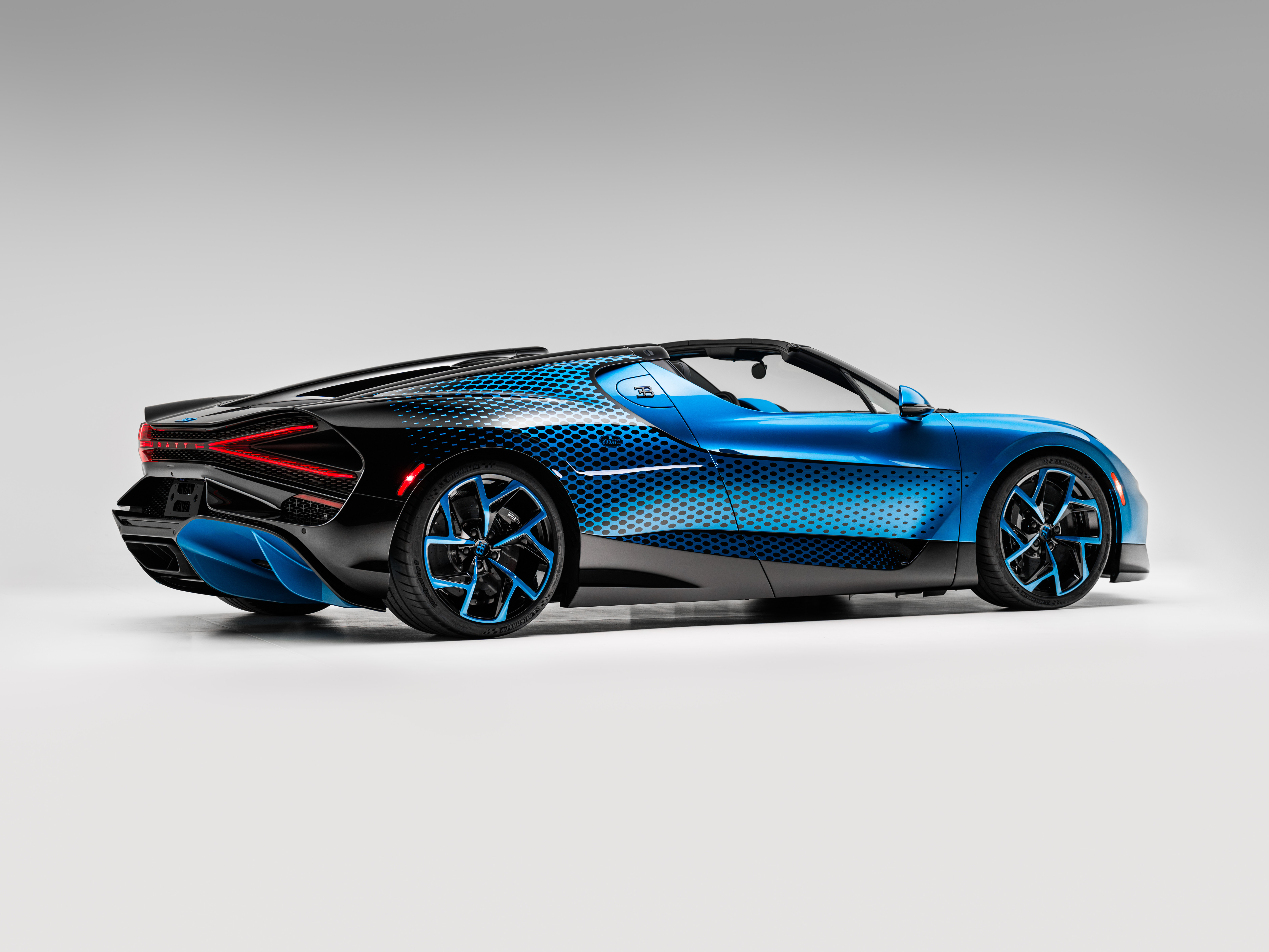 W16 Mistral 'Fly Bug', Bugatti Sur Mesure, 2026.